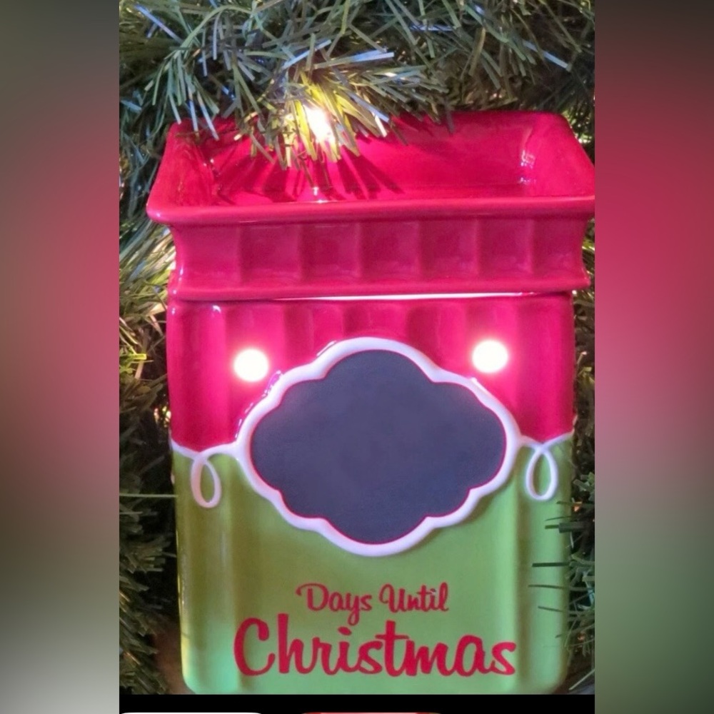 Scentsy warmer - Tis the Season
